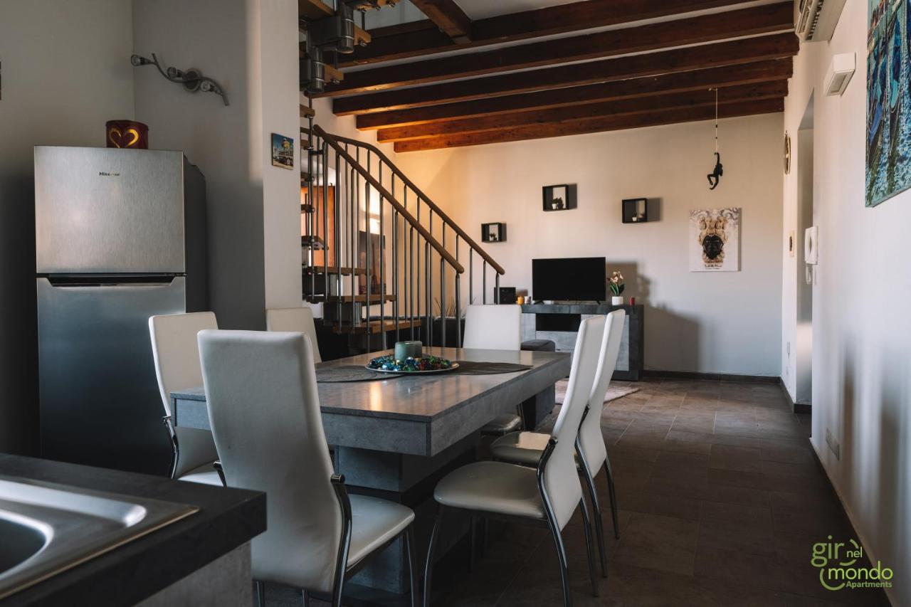Giro Nel Mondo Apartments Katania Zewnętrze zdjęcie
